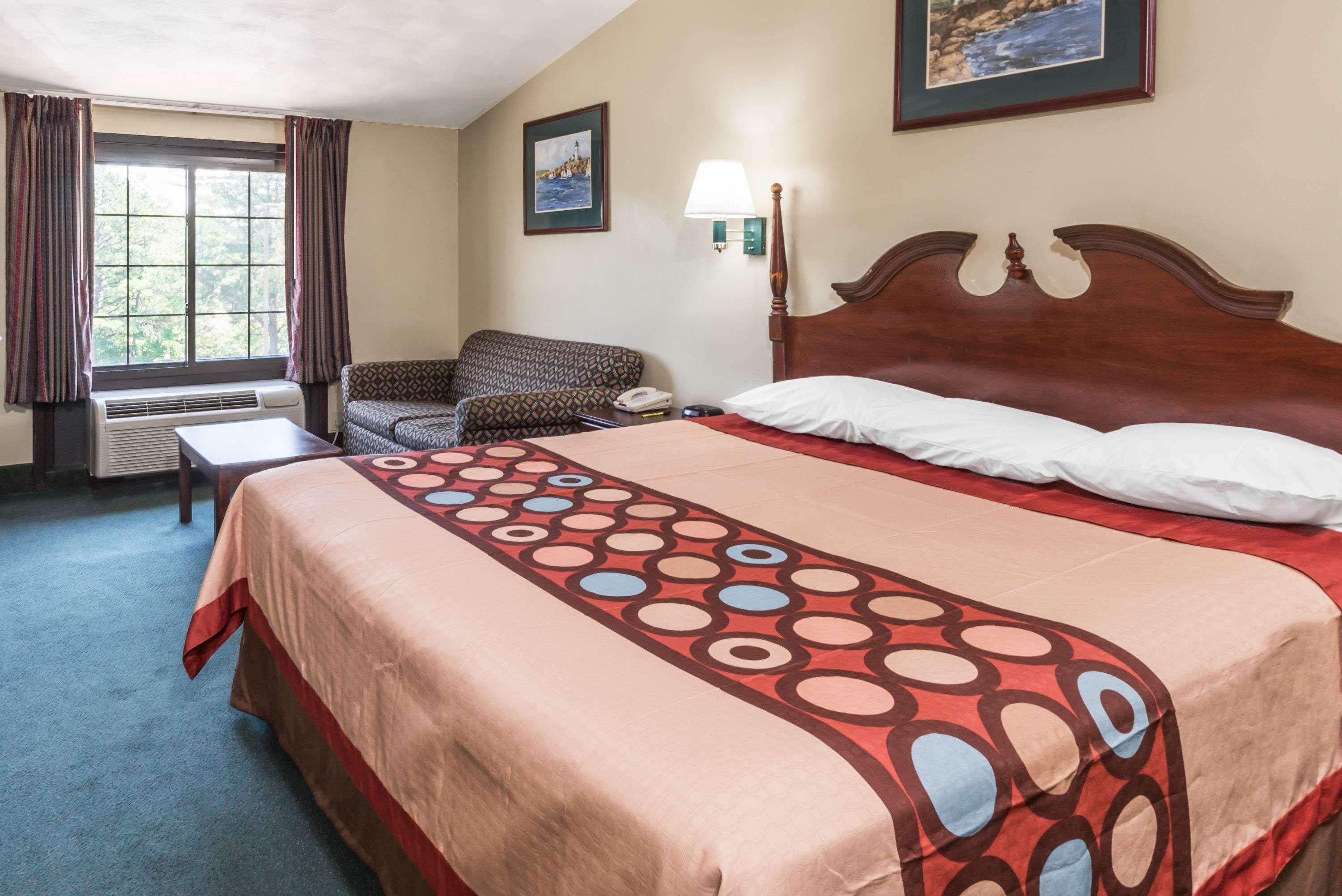 Super 8 By Wyndham West Greenwich/Providence Екстериор снимка